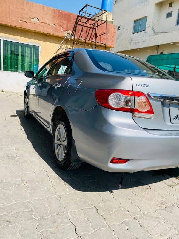 Toyota Corolla GLI 2014 15