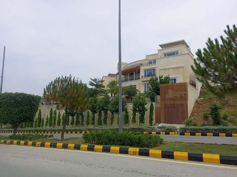 Residential Plot For Sale In Meradian 01 ,Street # 05 Corner ,DHA Phase 05 Emaar,Islamabad 6