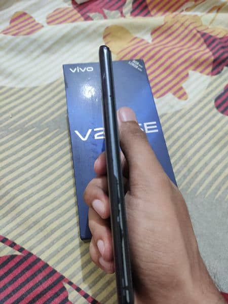 vivo V20 SE 4