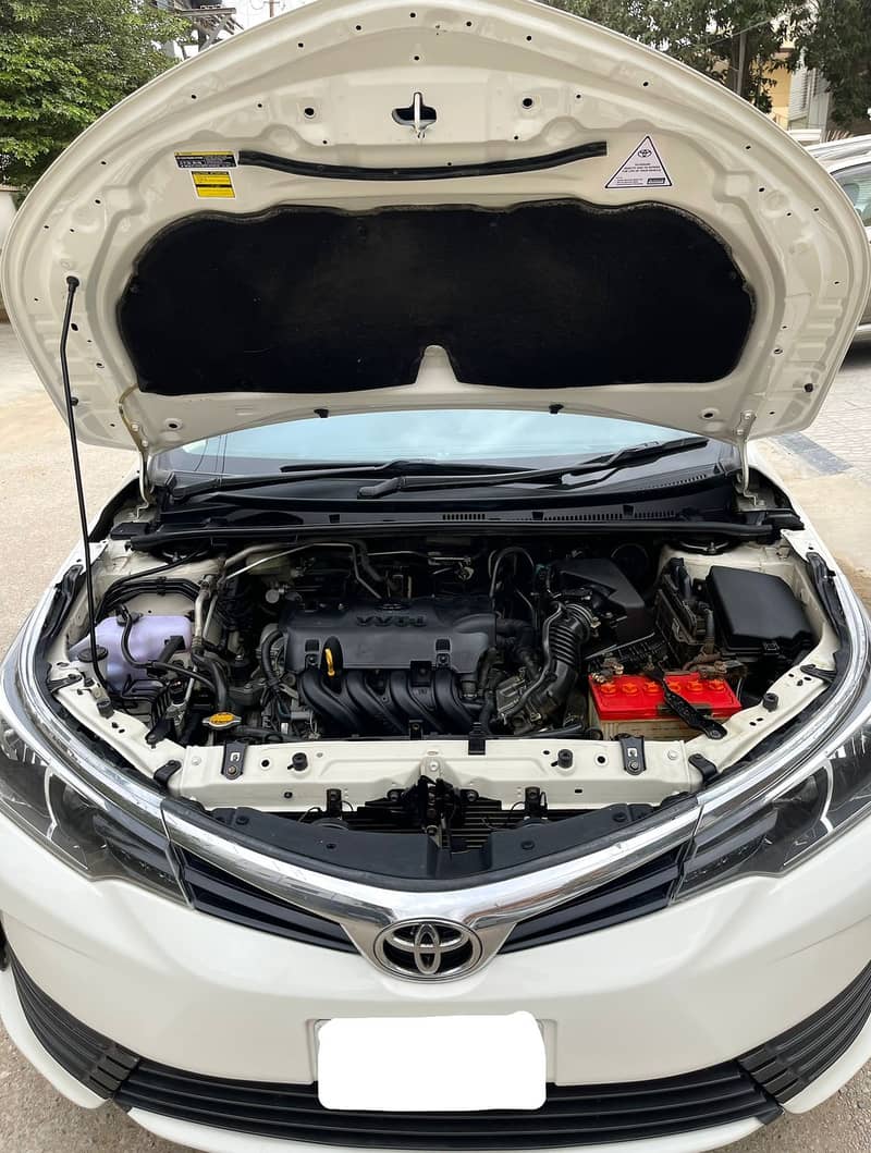 Toyota Corolla GLI 2018 Manual 1