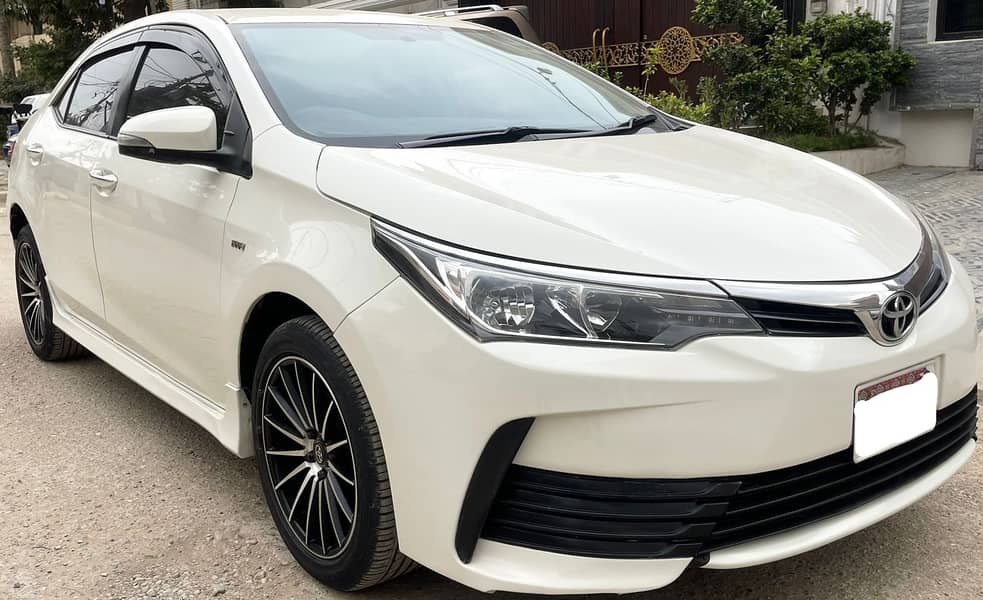 Toyota Corolla GLI 2018 Manual 4