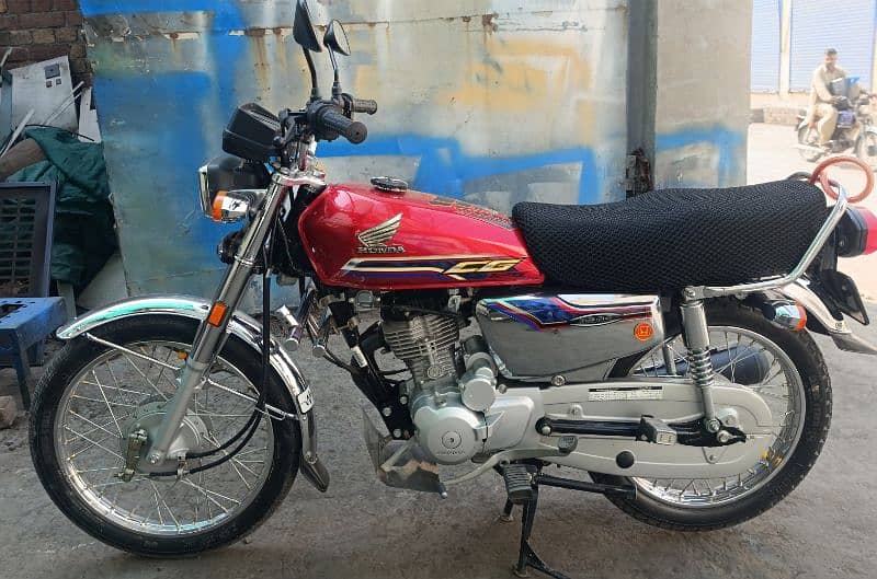 Honda 125 special edition exchange with Pridor 100 0