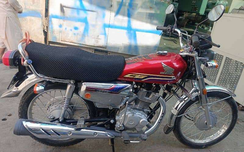 Honda 125 special edition exchange with Pridor 100 1