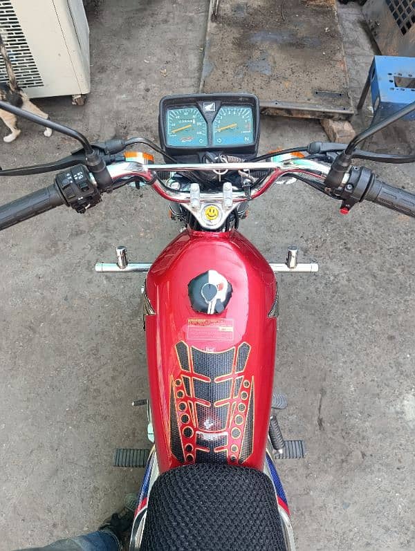 Honda 125 special edition exchange with Pridor 100 11