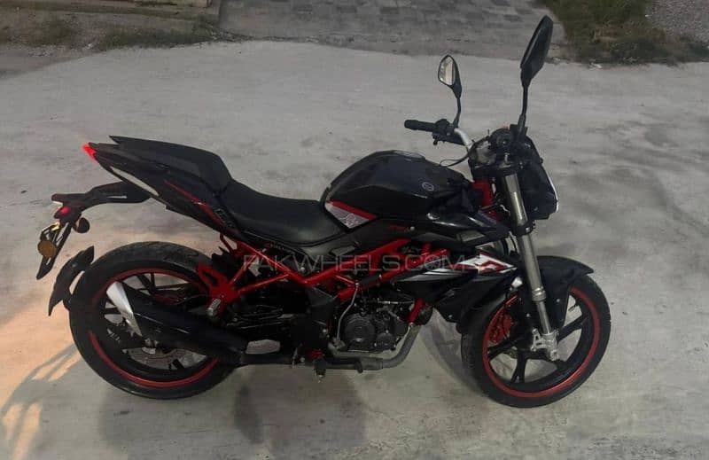 Benelli  TNT 150i 2019 model zero metar condition 0