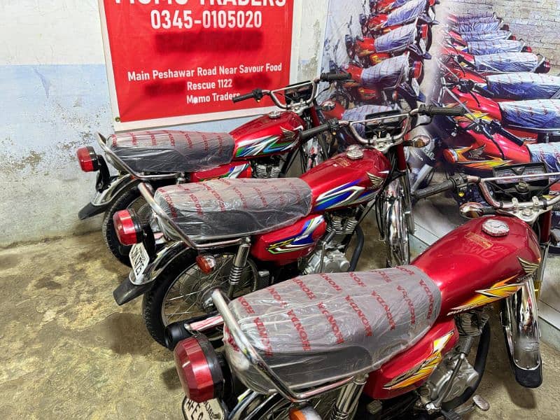 Honda 125 bikes available for sale please add pora parhen 3