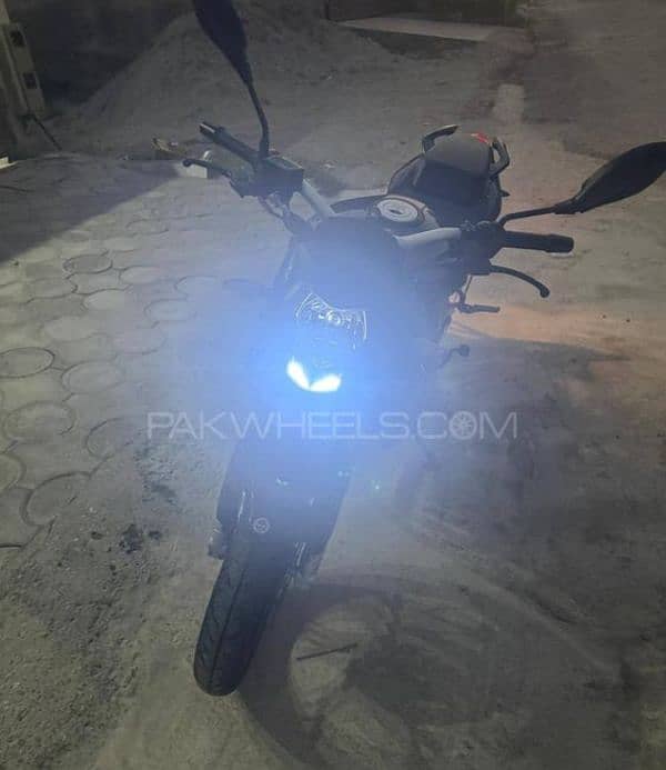 Benelli  TNT 150i 2019 model zero metar condition 3