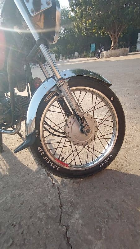 cd 100 bike orignal bike all orignal parts and no work requried 7