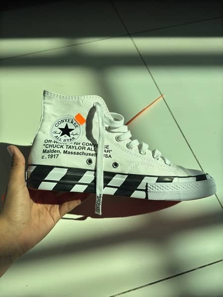 Converse x Off-White dot perfect 7