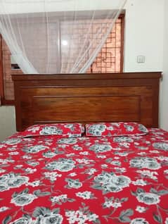 King size bed for sale 0