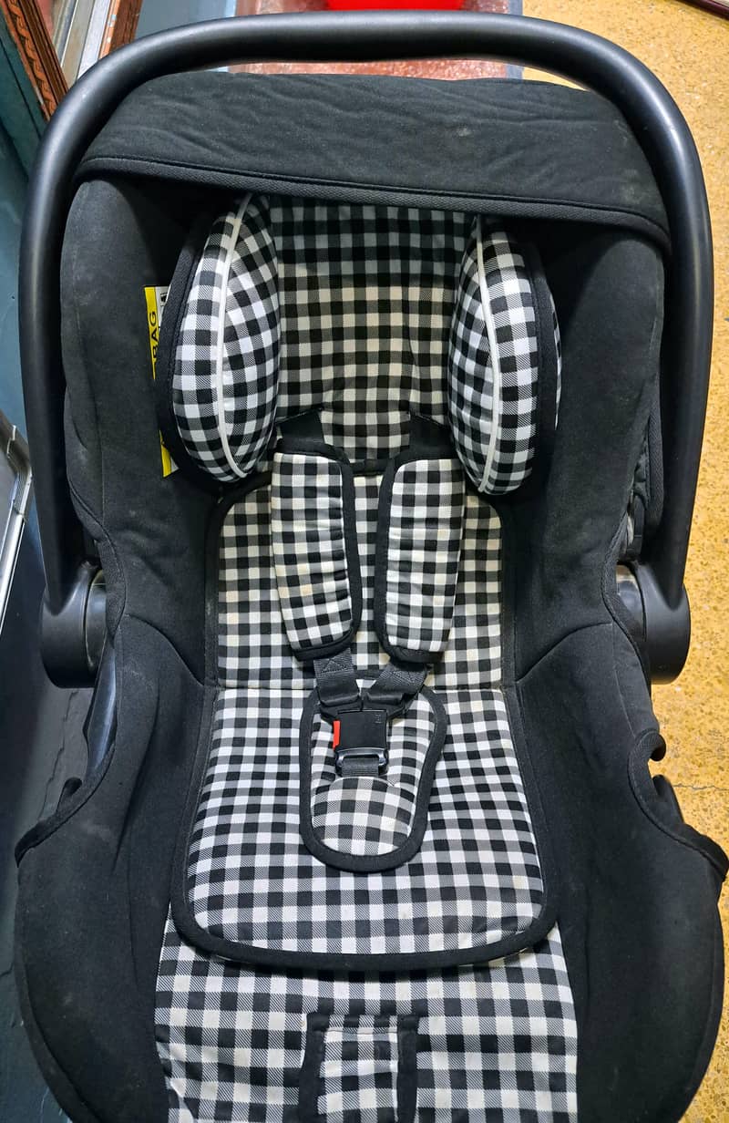 Baby Car Seat + Carry Cot 2