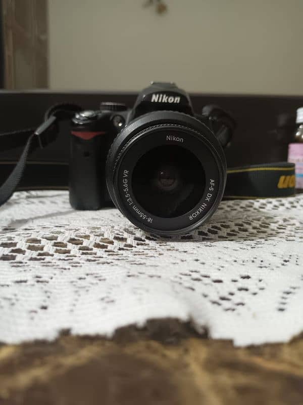 nikon D5000 just like new 0