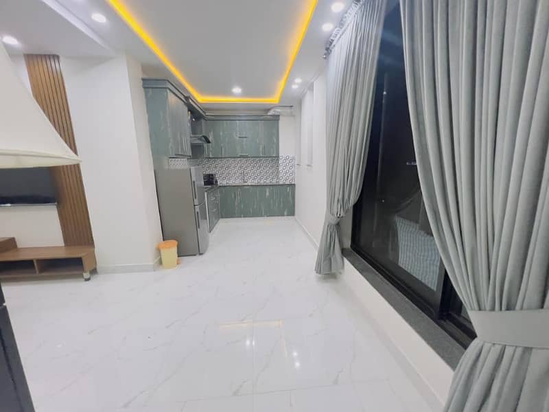 Highly-coveted 400 Square Feet Flat Is Available In Bahria Town - Sector C For sale 0