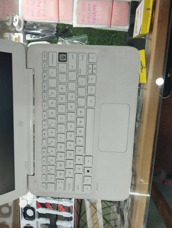 Hp Laptop 2/32 4