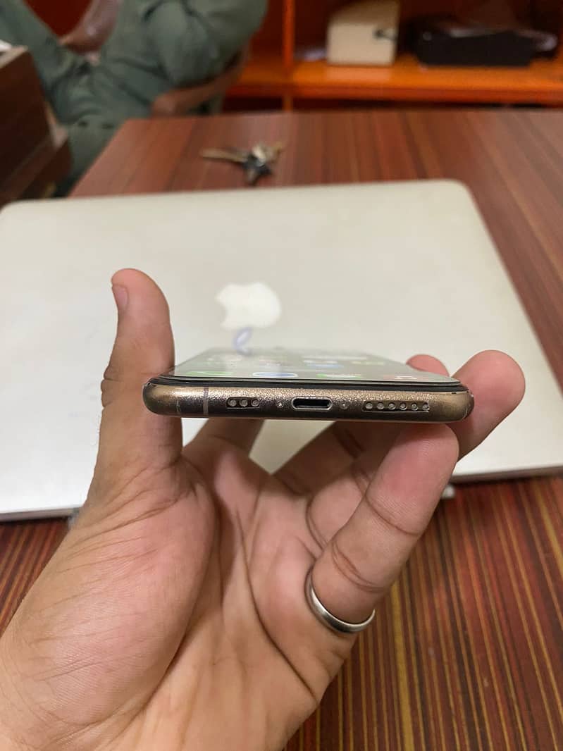 Iphone xs 64gb PTA APPROVED 2