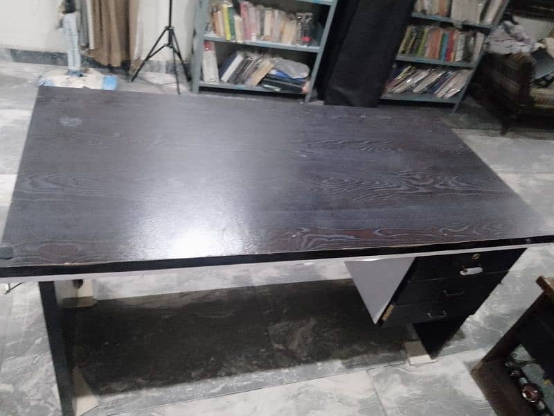 Office table for sale 1