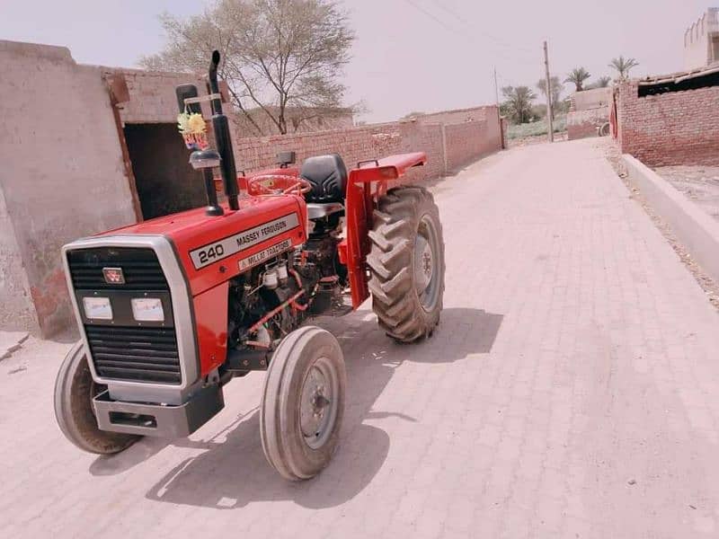 tractor MF 240 model 2023 genuine 192 ghanta Chala hai 1