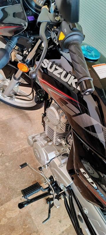 suzuki110 black color 3