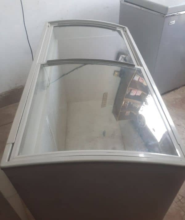 waves glass door freezer 6