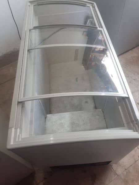 waves glass door freezer 7