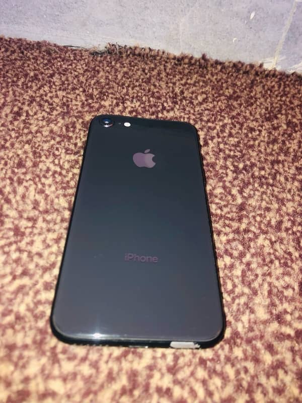 Apple iPhone 8 12