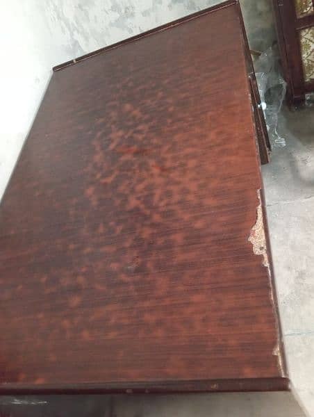 Office table for urgent sale 2