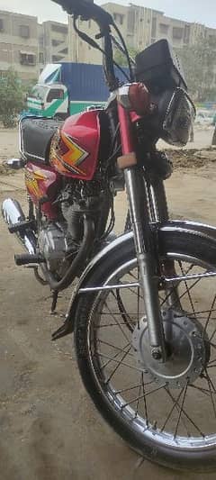 2021 Ka 11 month full genuine bike hai