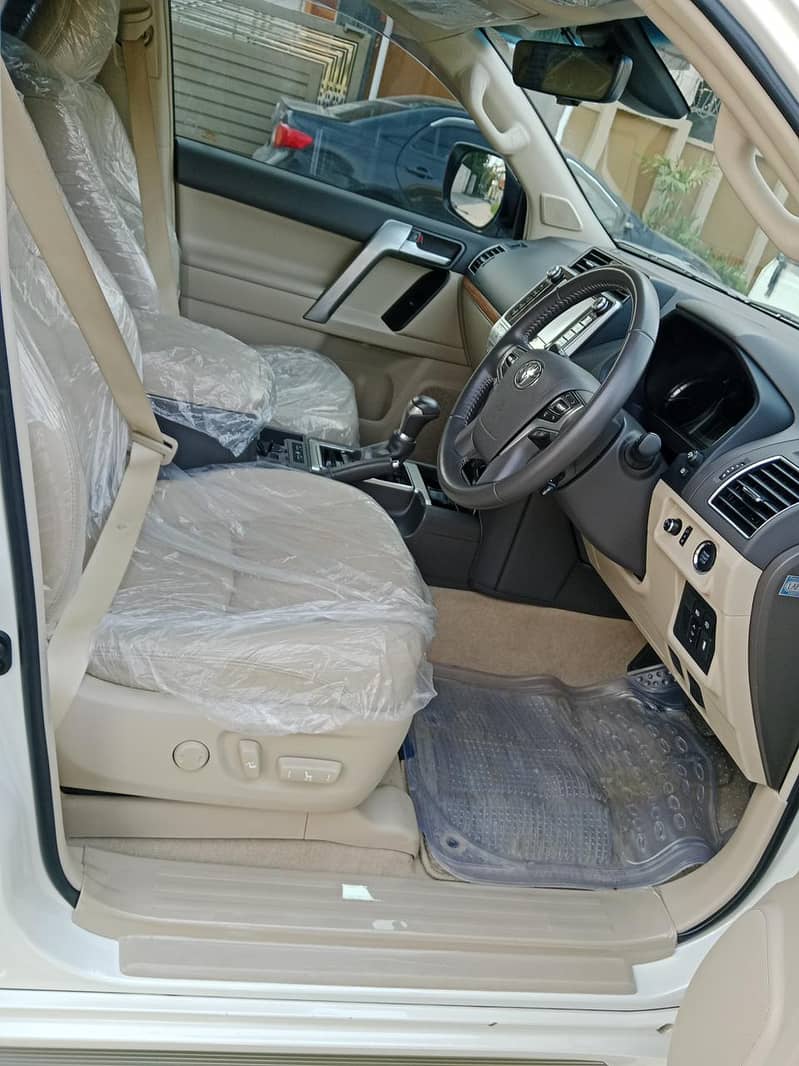 Toyota Prado  TX Limited 2.7 2019 17