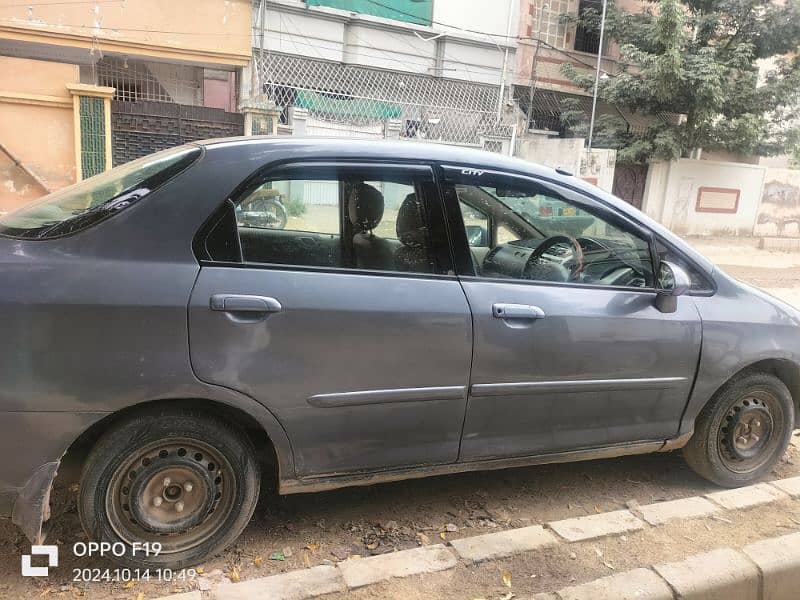 Honda City IDSI 2004 urgent sale 03090166952 8