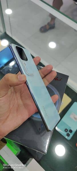 Vivo V30 12/256 8  month warranty 2