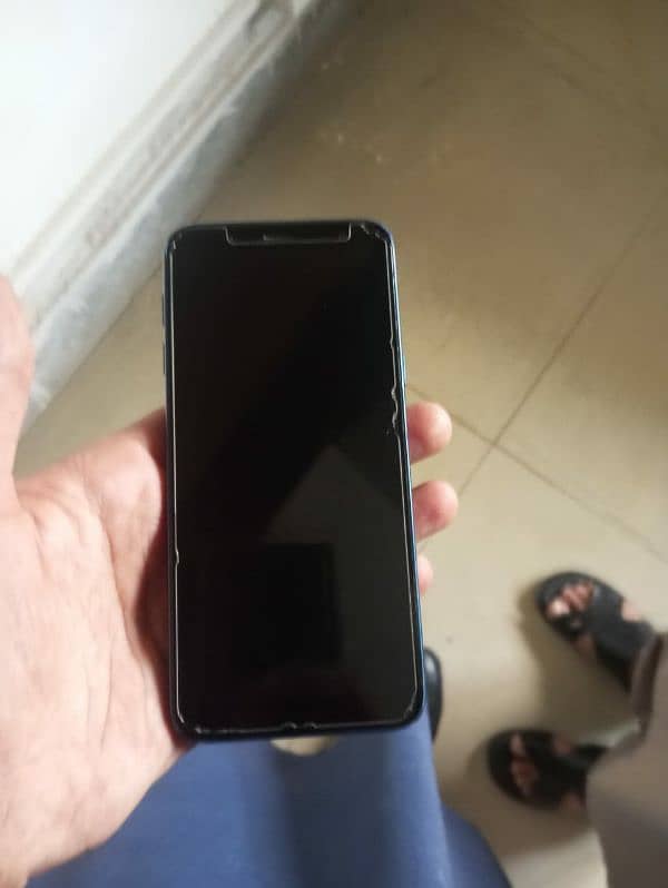 Samsung Galaxy J6 with Box 2