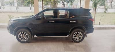 Fortuner Sigma Black total genuine