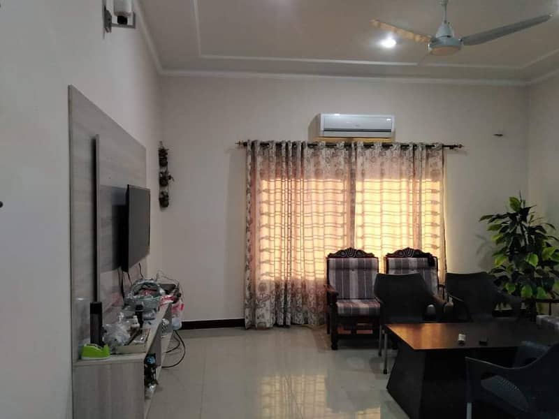 1 Kanal House Available For Sale . In Gulshan-e-Sehat E-18 Block Hamza Islamabad. 5