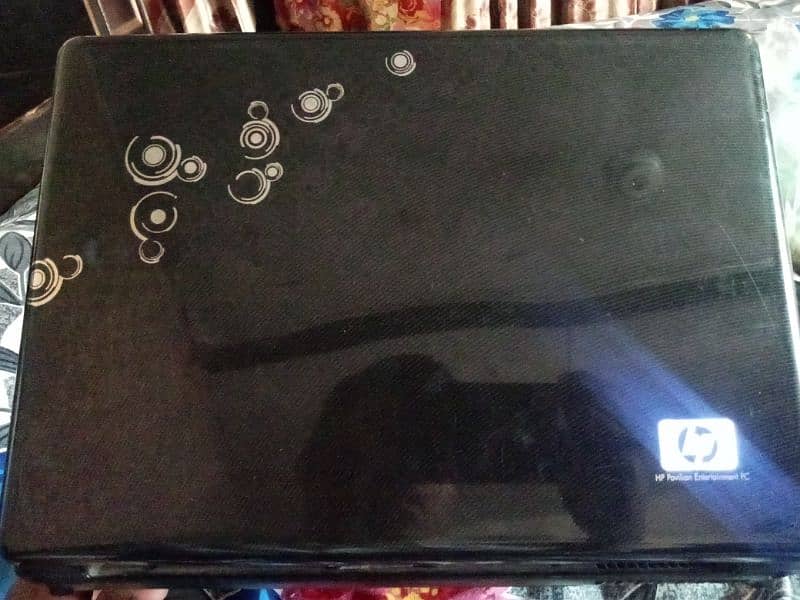 HP laptop corei2  rough condition  child useable 4