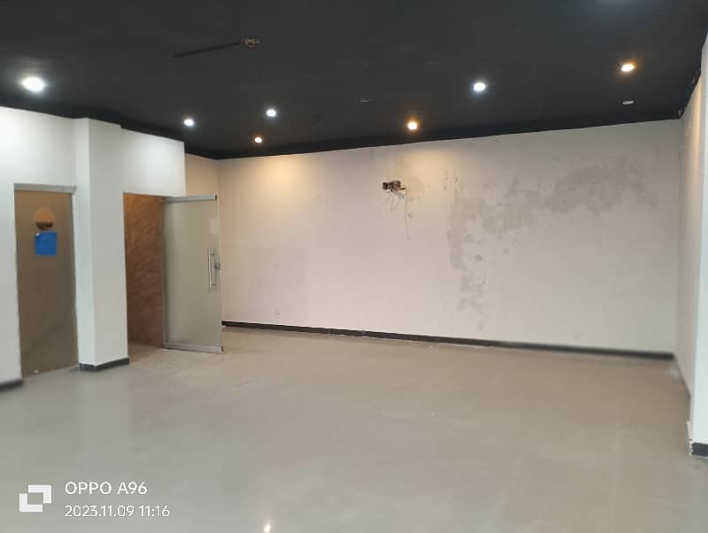 04 MARLA OFFICE 3RD FLOOR WITH ELEVATOR EXCELLENT LOCATION 21