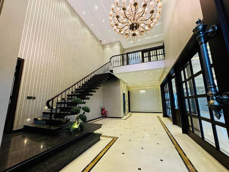 2 Kanal Luxury Designer House For Sale In Defense Housing Authority (DHA ) Phase 5 Lahore 4