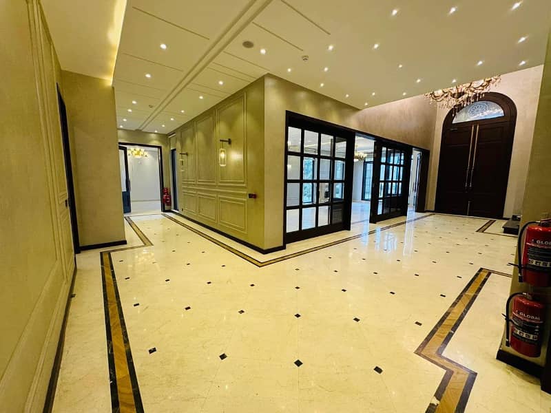 2 Kanal Luxury Designer House For Sale In Defense Housing Authority (DHA ) Phase 5 Lahore 9