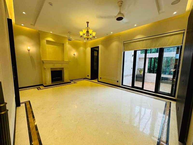 2 Kanal Luxury Designer House For Sale In Defense Housing Authority (DHA ) Phase 5 Lahore 20