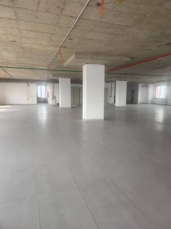 Prime Office Space For Rent In Gulberg, Lahore - Modern Elegance With Essential Amenities 7