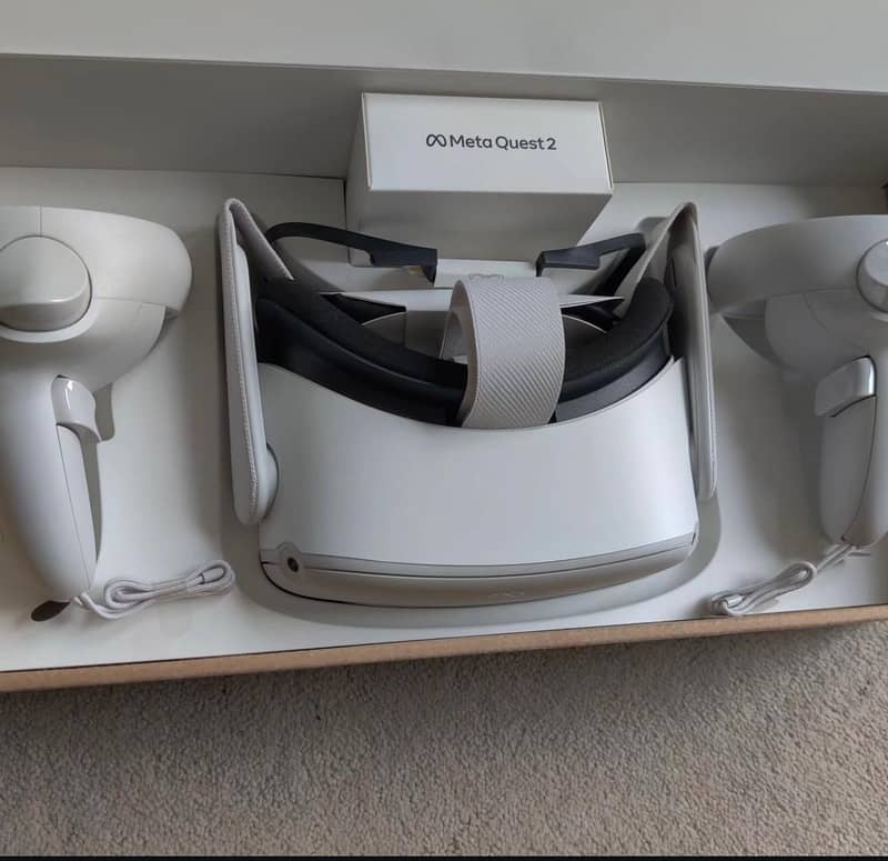 Oculus Quest 2 128GB VR Headset with Touch Controllers - Open Box 0