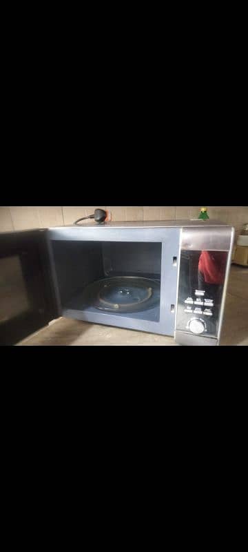 microwave oven 2