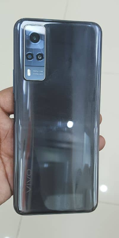 Vivo Y31 4+1/128 Original 1