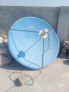 Focus 4 Feet Dish with LNB