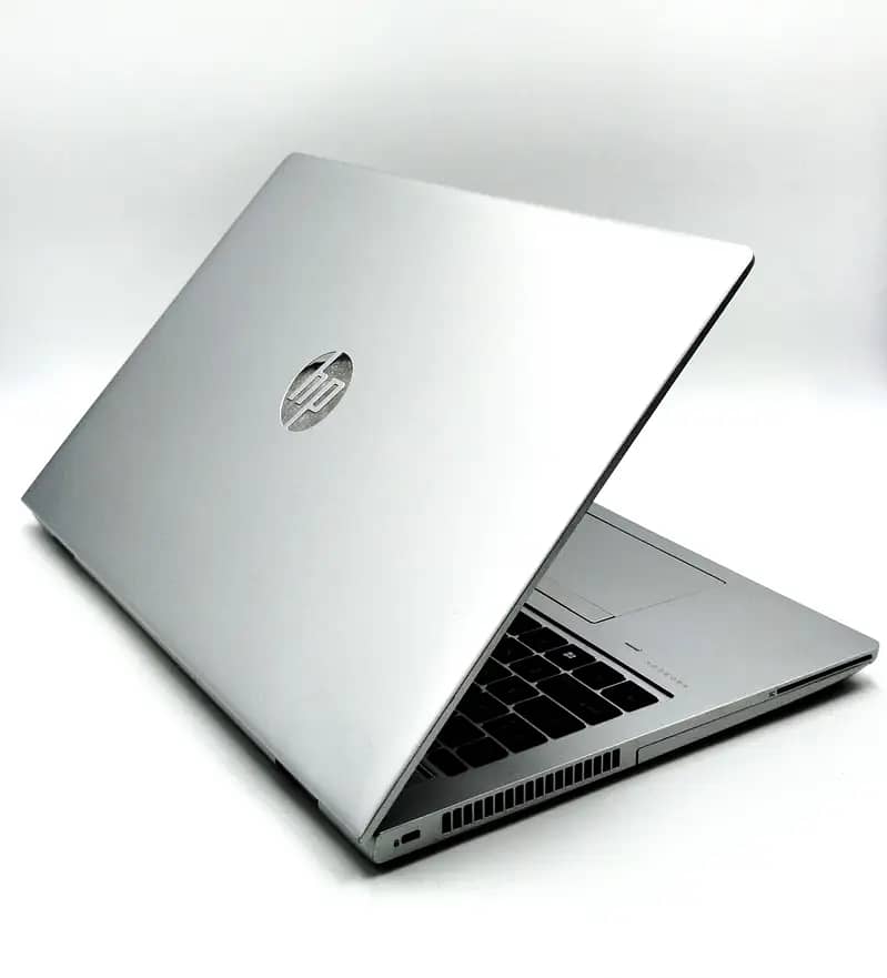 HP PROBOOK 650 G4 CORE i7 8th GEN 8GB DDR4 / 256 SSD 5