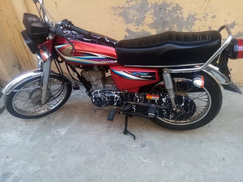 Honda CG 125 2015 5