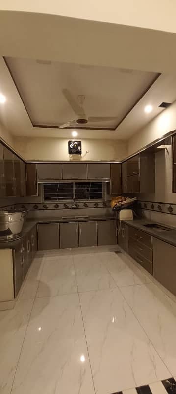 10 Marla House For Rent In 5 Bedroom TV Lounge Kitchen With Drawing Room Garage Water Electricity Gas Available Total Tiled Floor 7