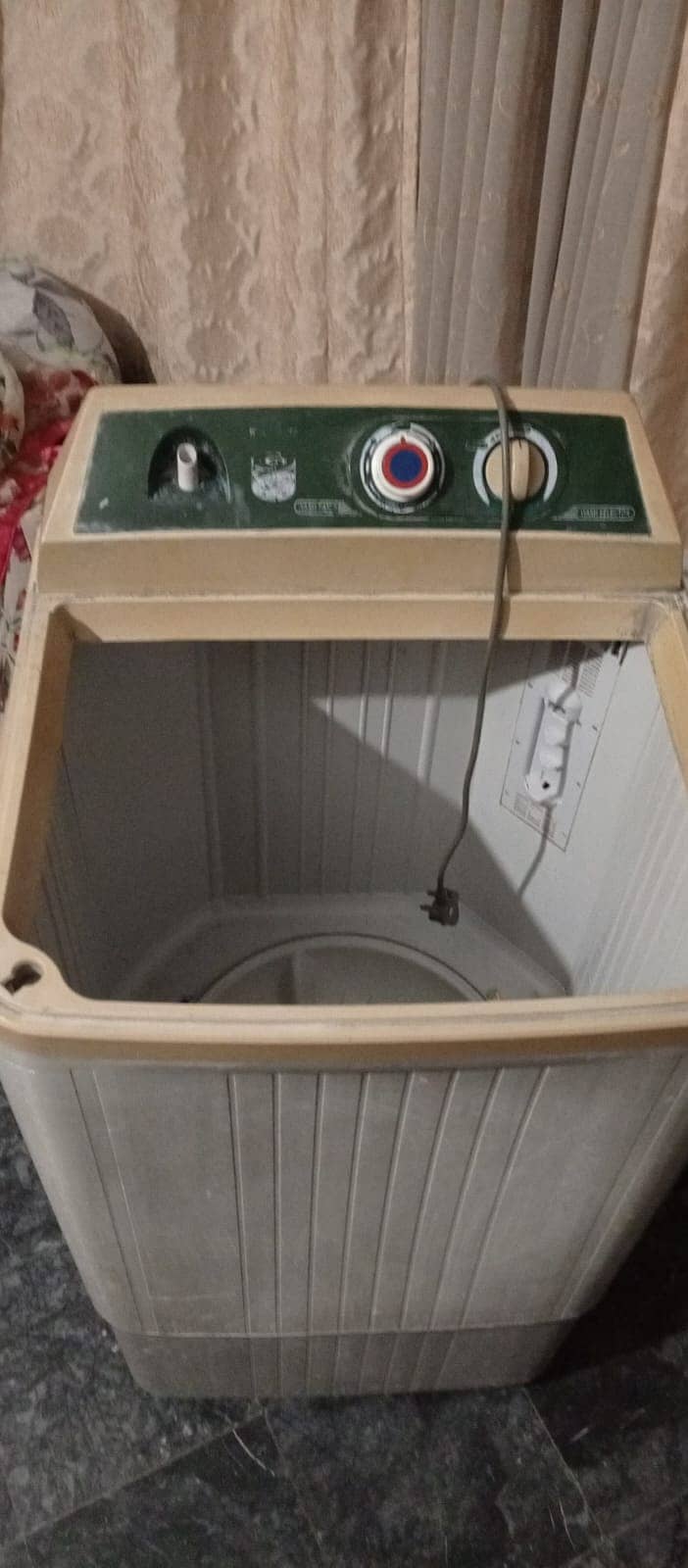 Haier Home use full size Washing Machine in perfect condition 6