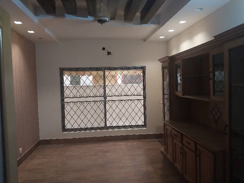 1 Kanal House For Rent 6badroom Attached Bath Dubal Kitchen Store Bajli Pani Gas Available Total Marble Floor 5