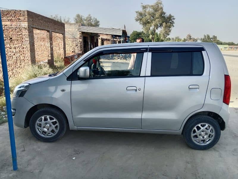 Suzuki Wagon R 2019 1