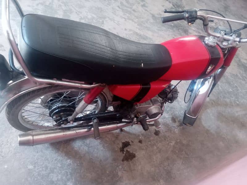 Honda 70 all genuine point bike 3